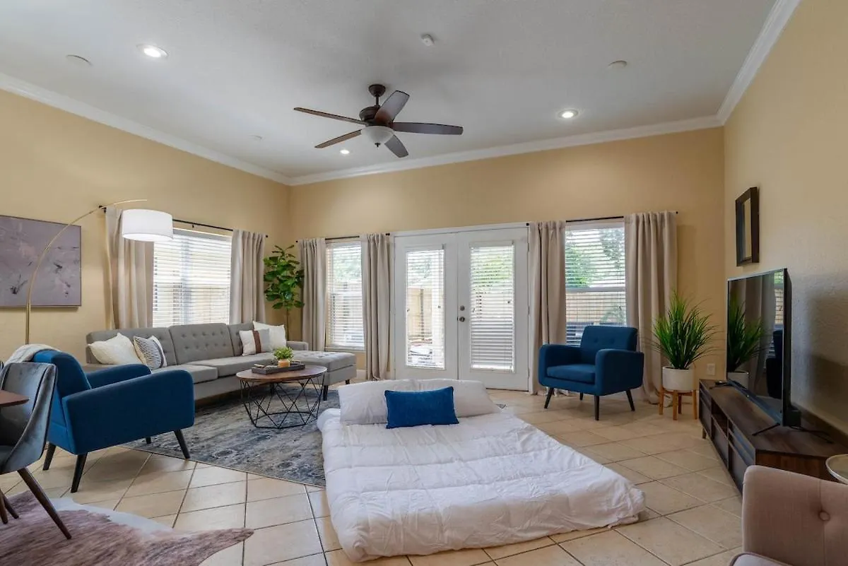 Modern Dt Home-King Size Bed-Patios-Long Stays-Wifi Orlando 0*,  United States