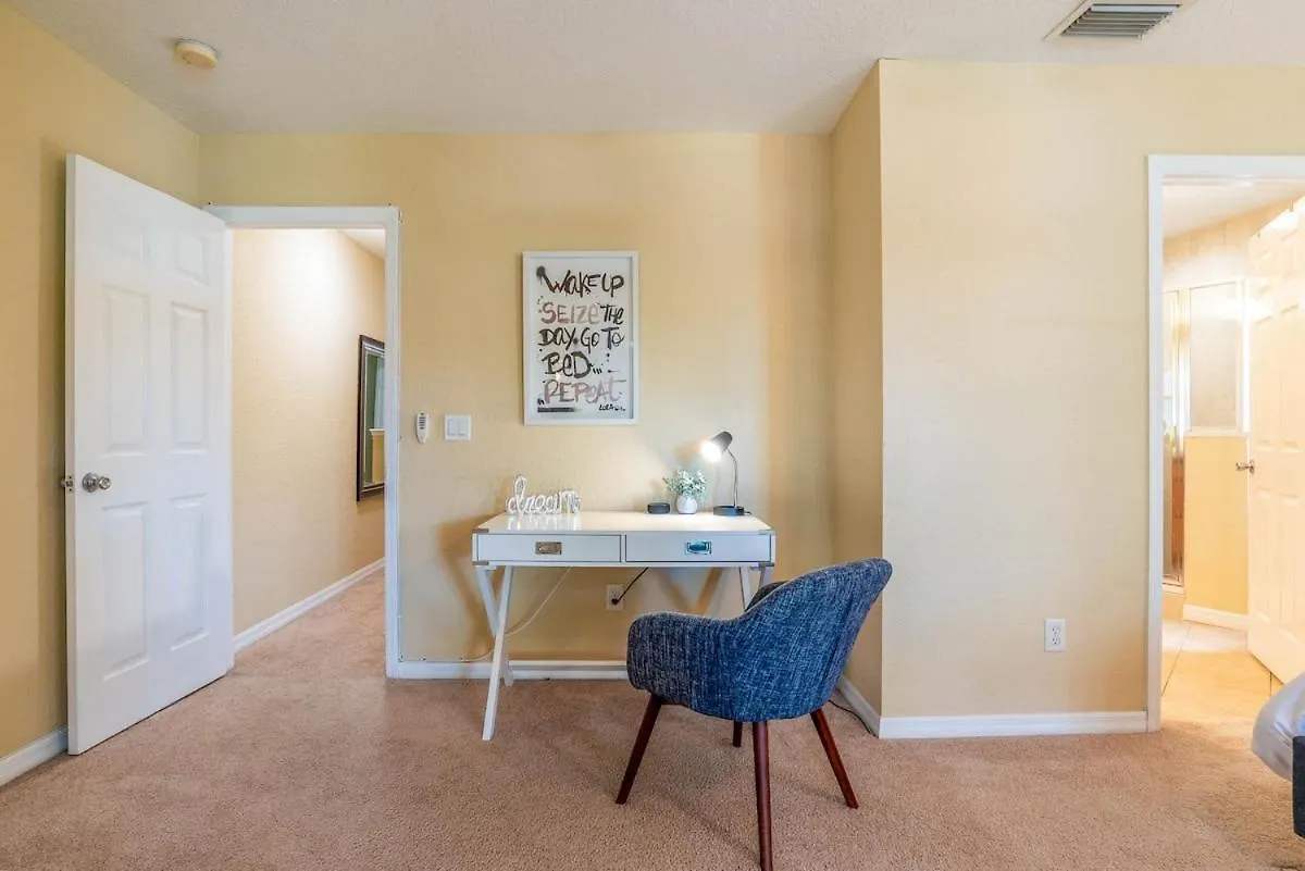 Modern Dt Home-King Size Bed-Patios-Long Stays-Wifi Orlando Holiday home