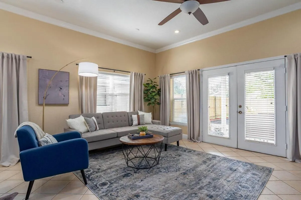Modern Dt Home-King Size Bed-Patios-Long Stays-Wifi Orlando Holiday home