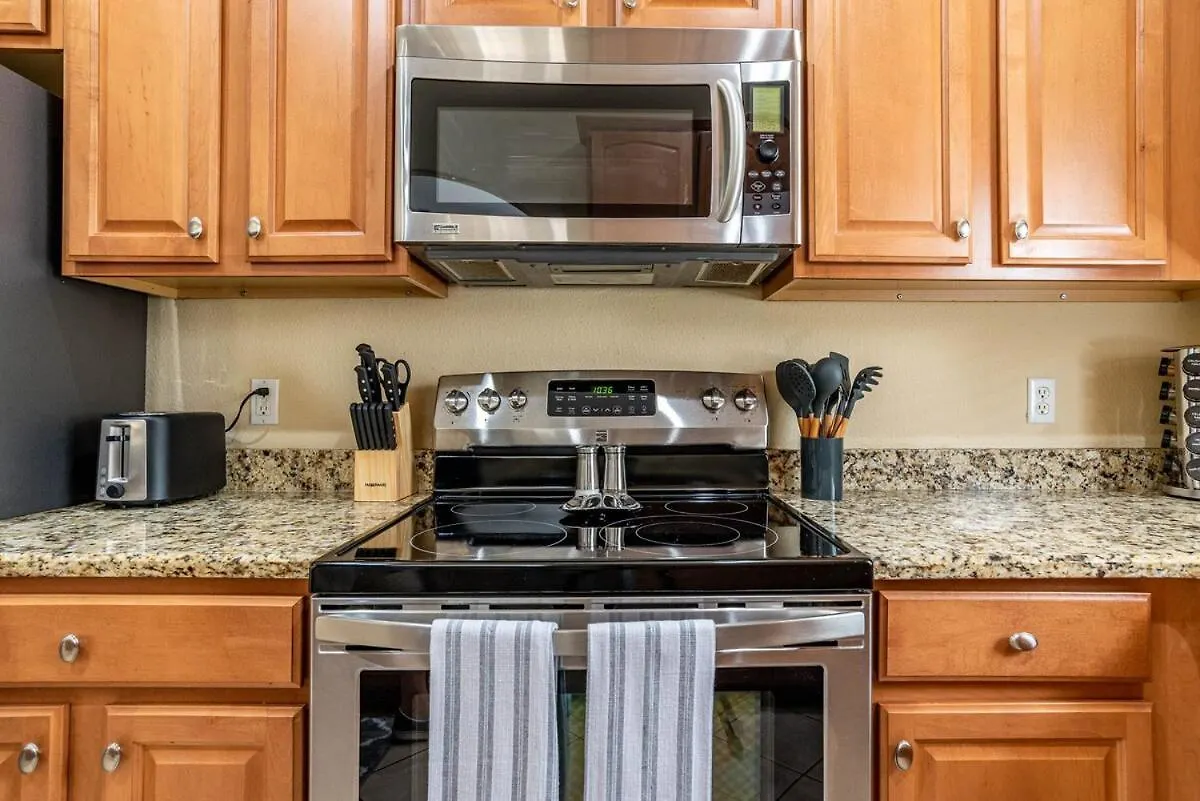 Modern Dt Home-King Size Bed-Patios-Long Stays-Wifi Orlando Holiday home