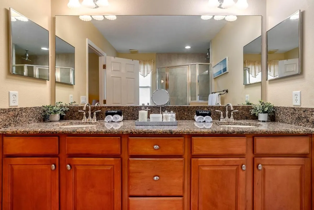 Modern Dt Home-King Size Bed-Patios-Long Stays-Wifi Orlando 0*,  United States