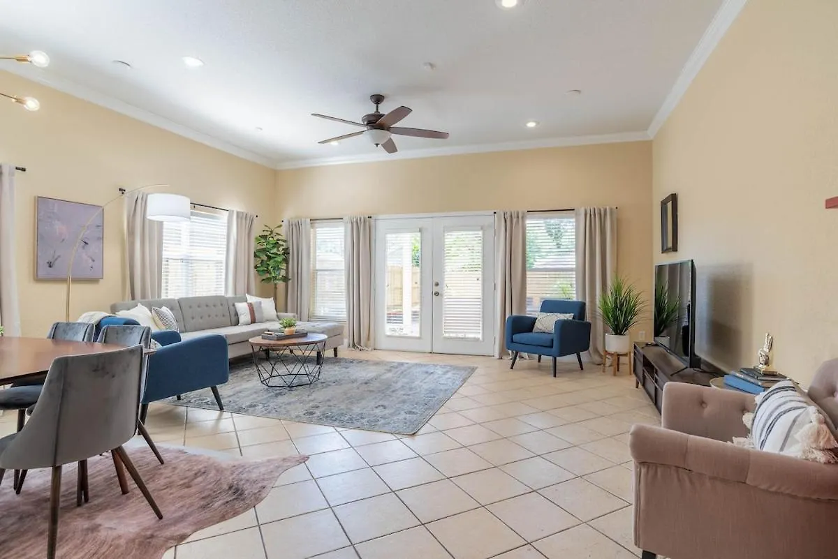 Modern Dt Home-King Size Bed-Patios-Long Stays-Wifi Orlando
